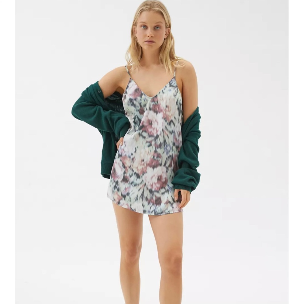 UO Out From Under Floral Slip Dress Size Medium - Picture 1 of 5